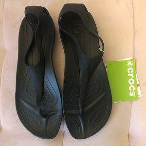 New with tags Crocs “Sexi flips”